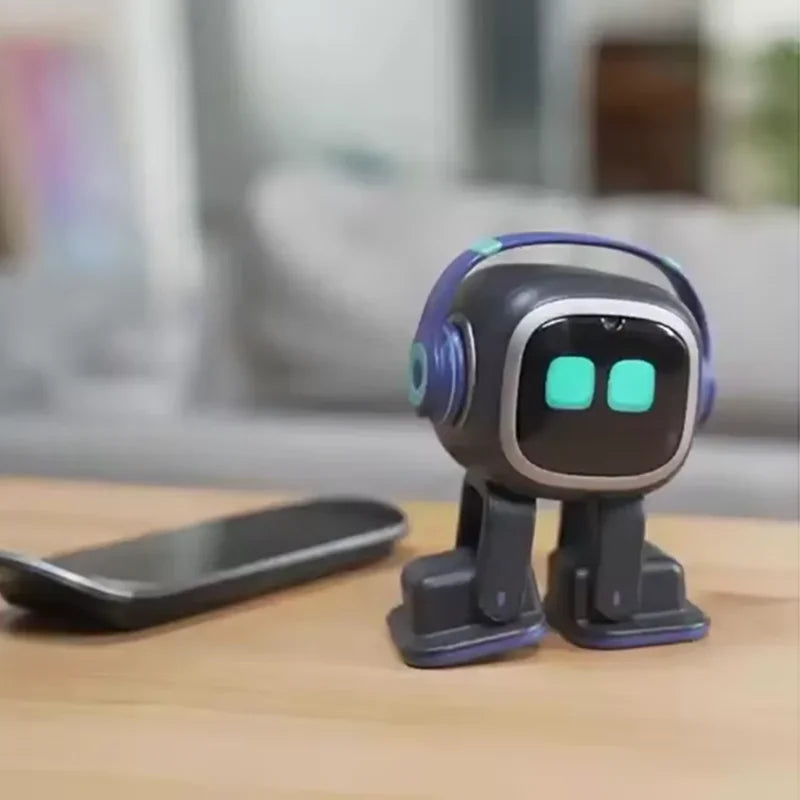 Meet Your New Best Friend: The EMO Robot Toy - An Intelligent AI Desktop Pet for Kids!