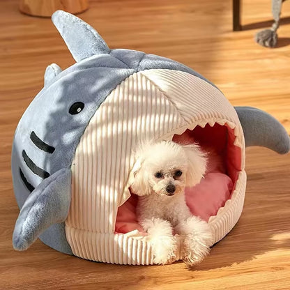 Cozy Cartoon Shark Cat Bed - Perfect Nest for Your Sweet Kittens!